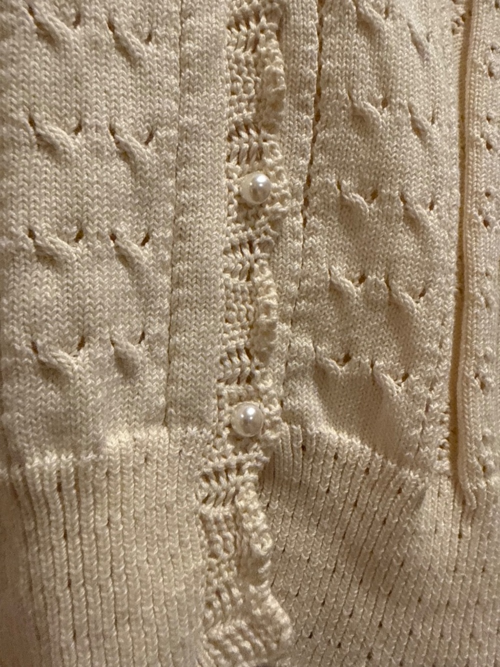 Beautiful clasic cardigan, cream - Picture 6 of 8